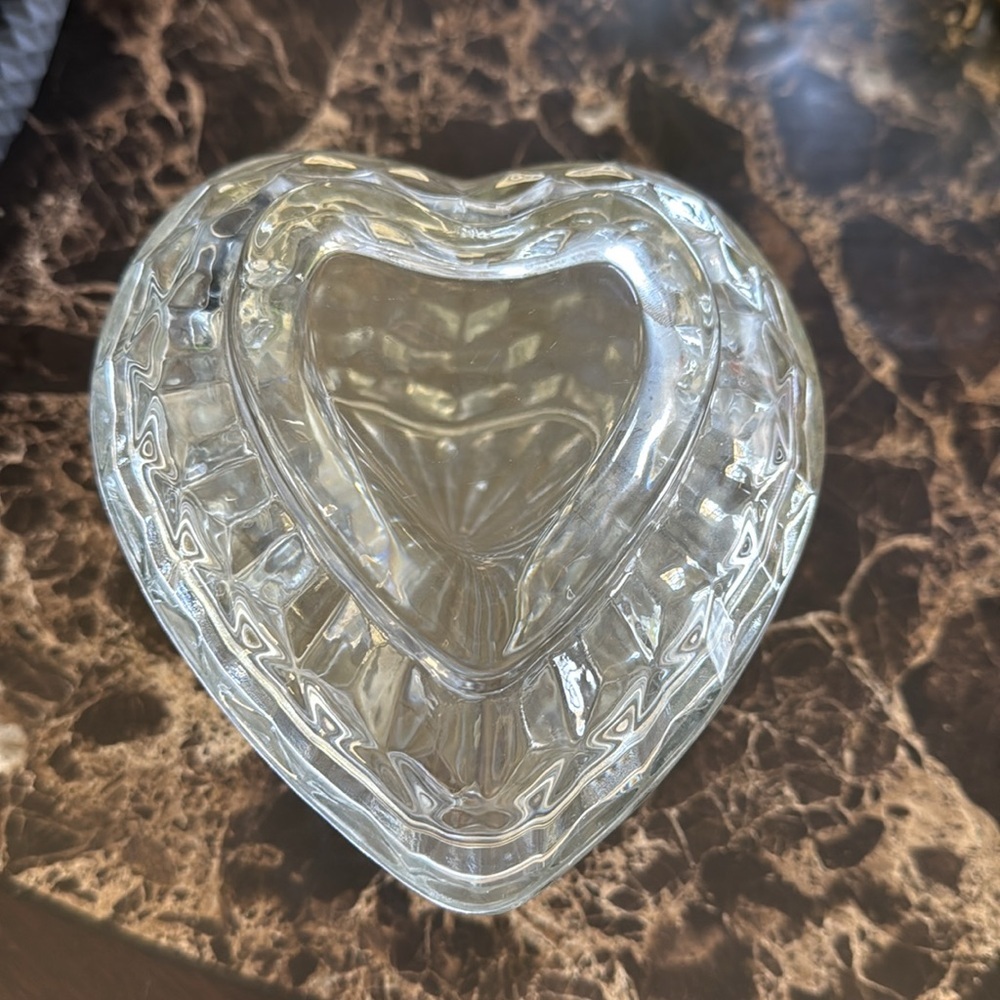 Vintage Homco Heartshaped Candy Dish - Picture 4 of 4